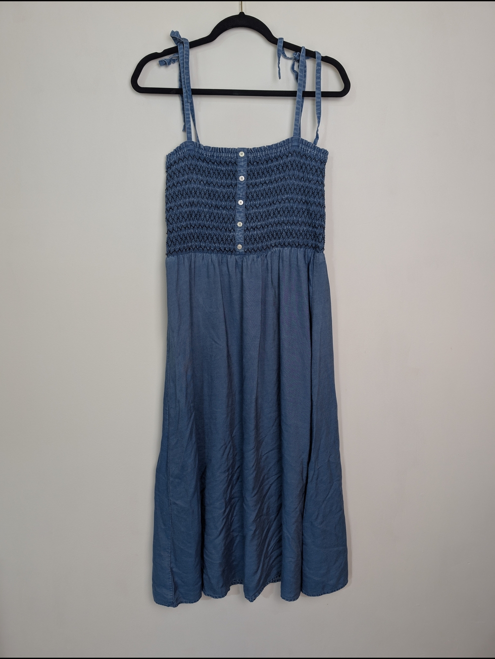 Loft Chambray Tie Strap Smocked Midi Dress Blue Size S Cottagecore Western Boho